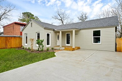 5915 Grace Ln, Houston, TX 77021 - photo 2