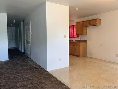 1108 S Bryan St, Okmulgee, OK 74447 - photo 5