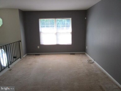 300 Goldleaf Ave, Capitol Heights, MD 20743 - photo 3