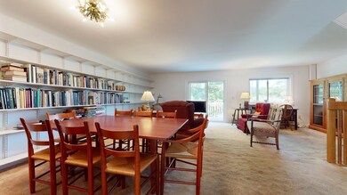 9 Stonehedge Dr, South Burlington, VT 05403 - photo 2