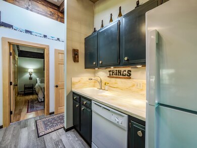 1037 Safford Rd, Hartford, VT 05001 - photo 7