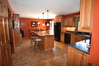 8 Schumann Dr, Westfield, MA 01085 - photo 2