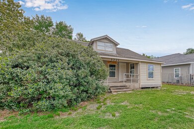 1221 Mathis St, Houston, TX 77009 - photo 3