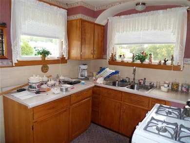 Exterior Front. Family Meals prepared here & enjoy