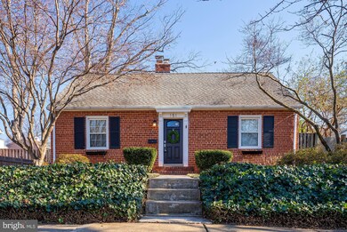 151 Moncure Dr, Alexandria, VA 22314 - photo 3