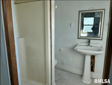 732 S Main St, Kewanee, IL 61443 - photo 6