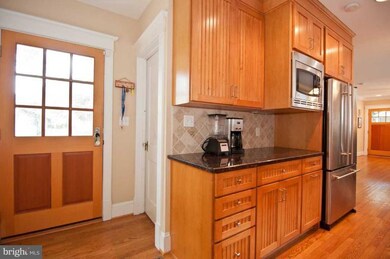 908 Windsor Ave, Annapolis, MD 21403 - photo 6