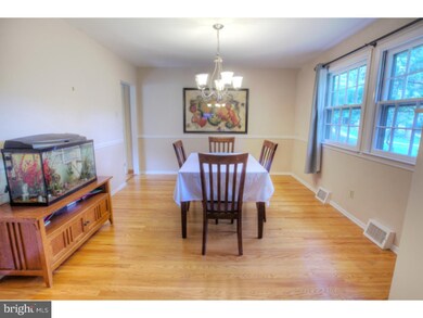 404 Hilltop Rd, Paoli, PA 19301 - photo 4