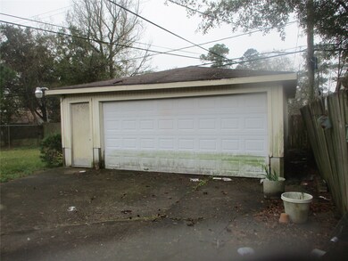 7634 Parker Rd, Houston, TX 77016 - photo 5