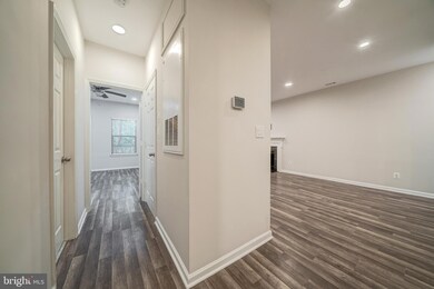 4408 Helmsford Ln unit 201, Fairfax, VA 22033 - photo 6