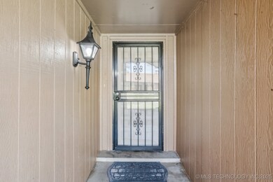 1101 W Delmar St, Broken Arrow, OK 74012 - photo 4
