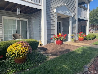 9218 Bent Pine Ct unit H, Saint Louis, MO 63126 - photo 2