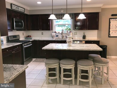 3914 Miriam Dr, Doylestown, PA 18902 - photo 6