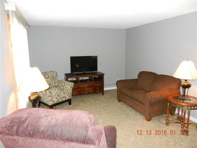 Living Rm