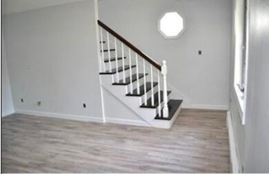 65 Mohawk St unit 2, Sharon, MA 02067 - photo 4