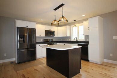 8 Laredo Ln unit 4, Rochester, NH 03868 - photo 5