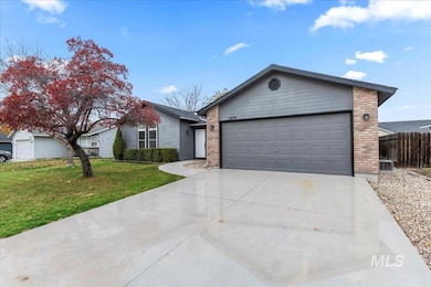 1474 E Sothesby St, Meridian, ID 83642 - photo 4