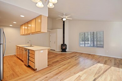 17177 Kingsburg Rd, Bend, OR 97707 - photo 3