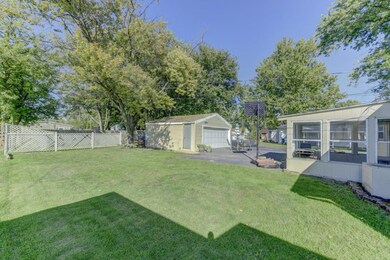 521 Coral Dr, Dyer, IN 46311 - photo 4