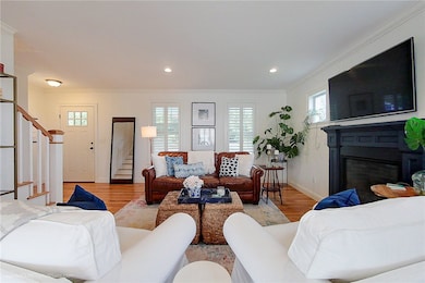 111 Bramans Ln, Portsmouth, RI 02871 - photo 7