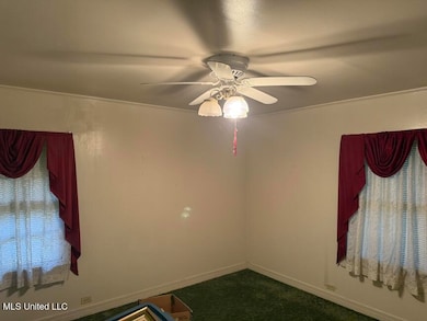 230 Vardaman St N, Wiggins, MS 39577 - photo 5