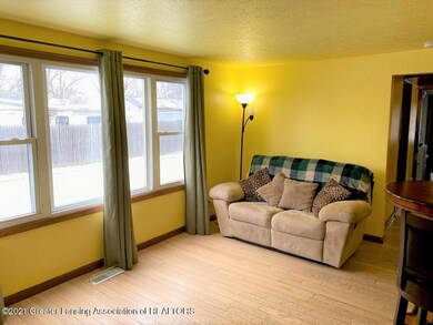 thumbnail_3 16913 Livingroom