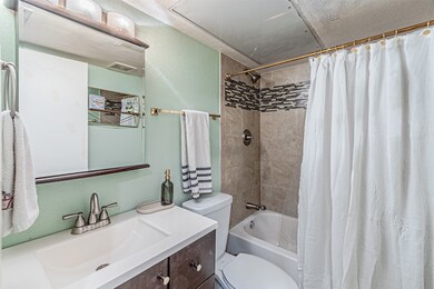 5916 Birchbrook Dr unit 226, Dallas, TX 75206 - photo 6