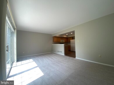 800 Doe Ct, Royersford, PA 19468 - photo 7