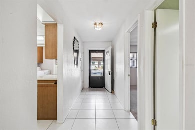 7916 Radcliffe Cir, Port Richey, FL 34668 - photo 4