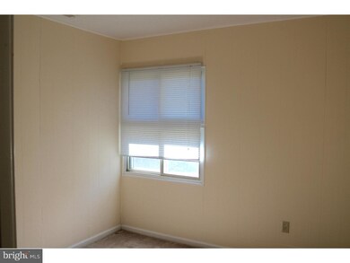 41 Young Birch Rd, Levittown, PA 19057 - photo 7