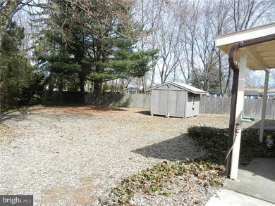 1118 Laurel Rd, Beverly, NJ 08010 - photo 4