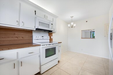 Lucerne Pointe unit 4050, Lake Worth, FL 33467 - photo 3