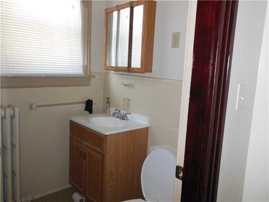 654 Elmwood Ave, Providence, RI 02907 - photo 4