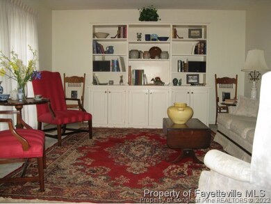 344 Edinburgh Dr, Fayetteville, NC 28303 - photo 5