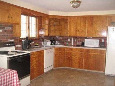 72 Minott St, Gardner, MA 01440 - photo 4