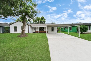 This charming single-story home features a welcomi