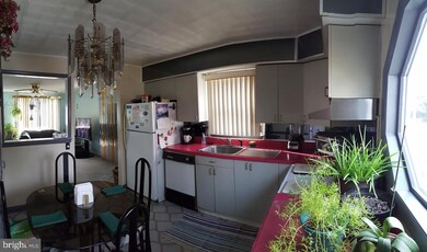 1419 Baetzel Ave, Gloucester City, NJ 08030 - photo 4