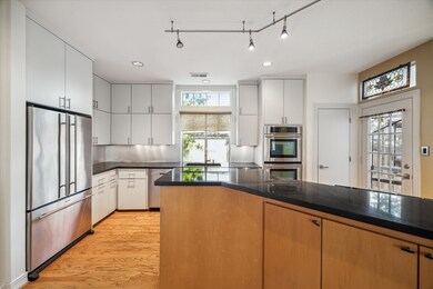 1961 Peden St, Houston, TX 77019 - photo 4