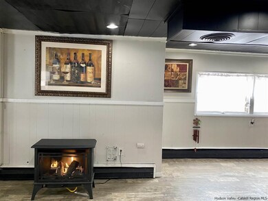 180 Vineyard Ave unit 1, Highland, NY 12528 - photo 7