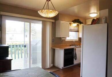 Dining Area With Slider To Back Deck