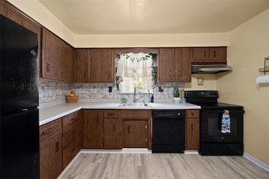 1421 Fleming Ave, Mc Kees Rocks, PA 15136 - photo 5