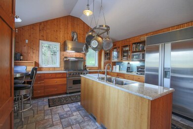 11105Saddleback