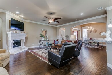 8613 Shadywood Ln, North Richland Hills, TX 76182 - photo 3