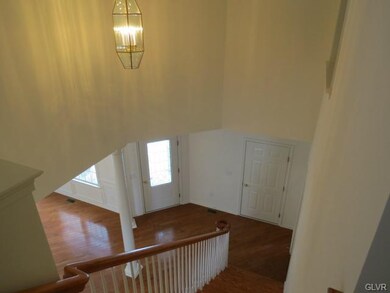 460 Inverness Cir, Easton, PA 18042 - photo 3