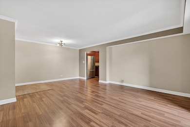 The Regency Square Apartments unit 207, Elk Grove Village, IL 60007 - photo 3