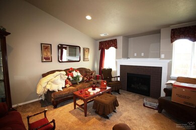 3114 SW Obsidian Ct, Redmond, OR 97756 - photo 5