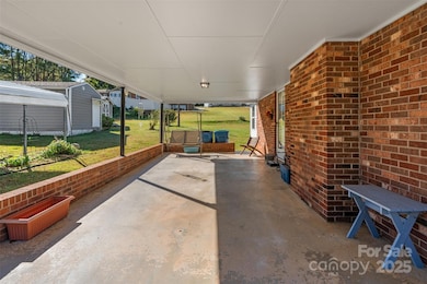 2598 Conner Cir, Lenoir, NC 28645 - photo 3