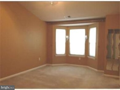 141 Chancellor Dr, Woodbury, NJ 08096 - photo 3