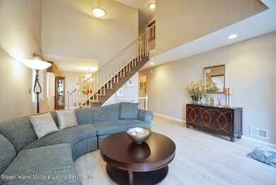 40 Savo Loop, Staten Island, NY 10309 - photo 2