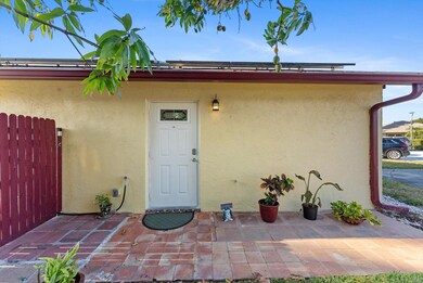 5469 Bonky Ct, West Palm Beach, FL 33415 - photo 3